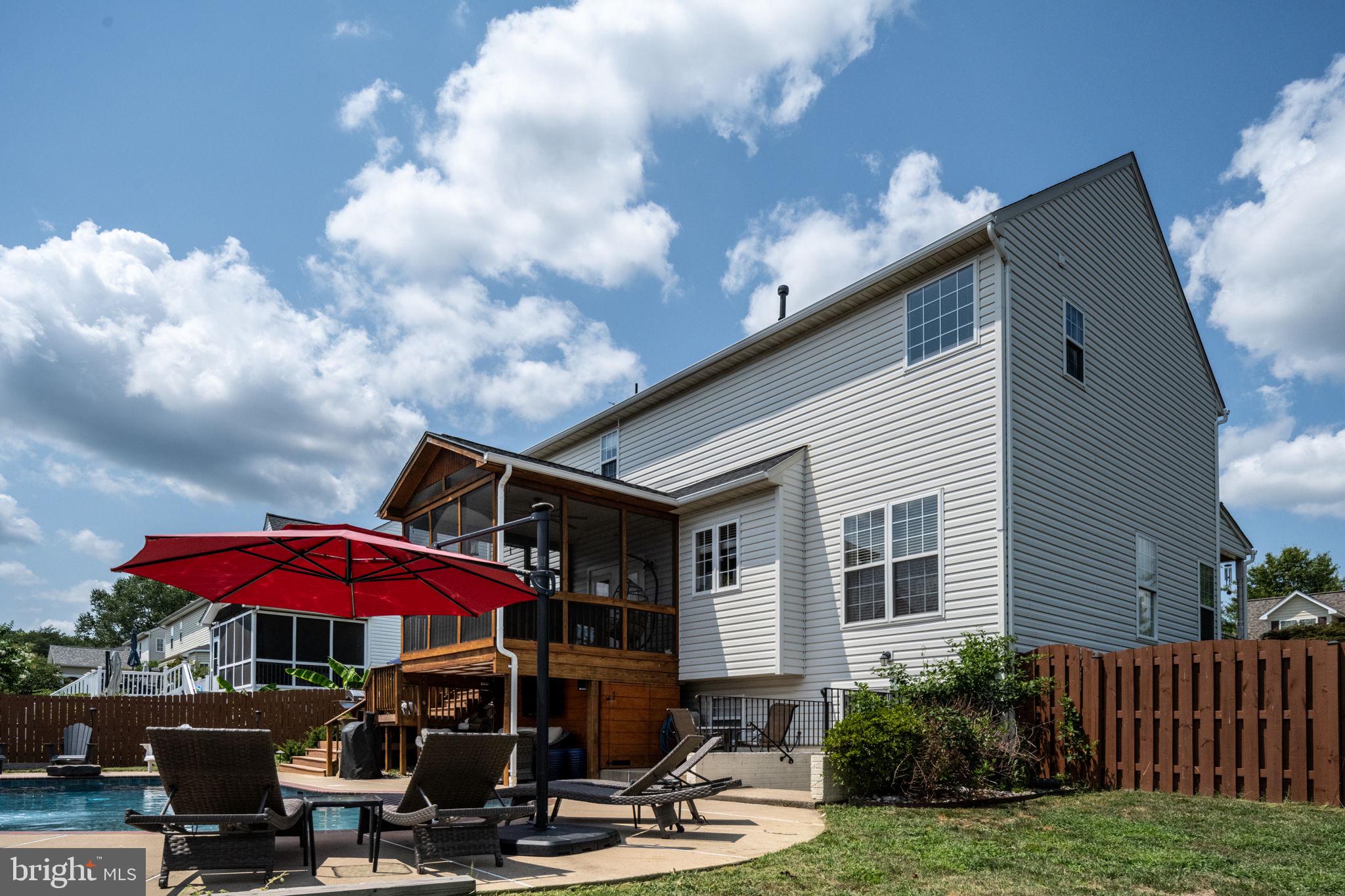 1 River Oak Dr