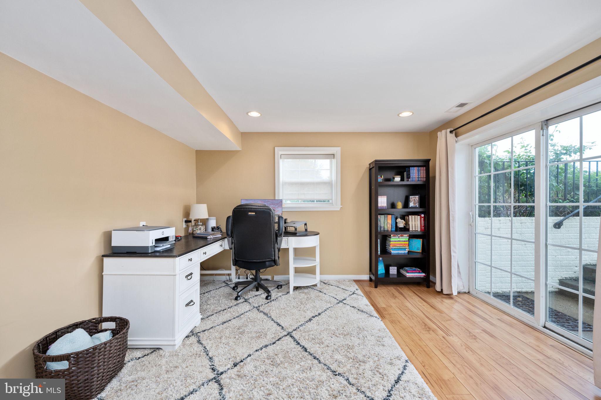 1 River Oak Dr
