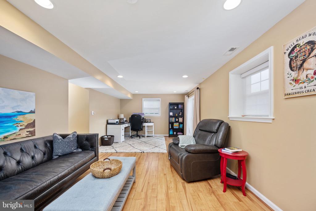 1 River Oak Dr