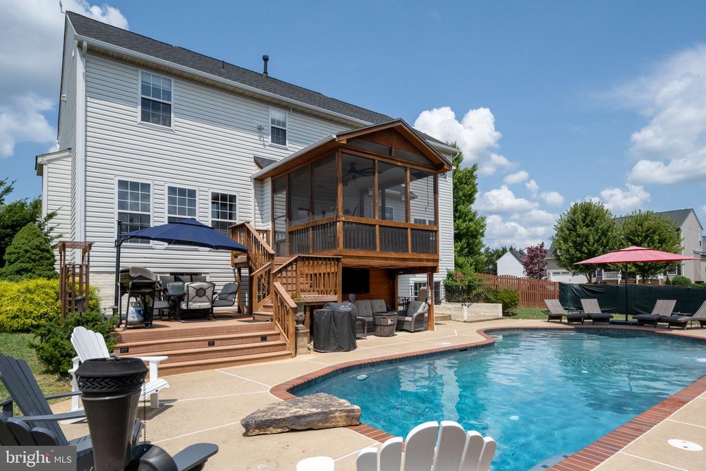 1 River Oak Dr