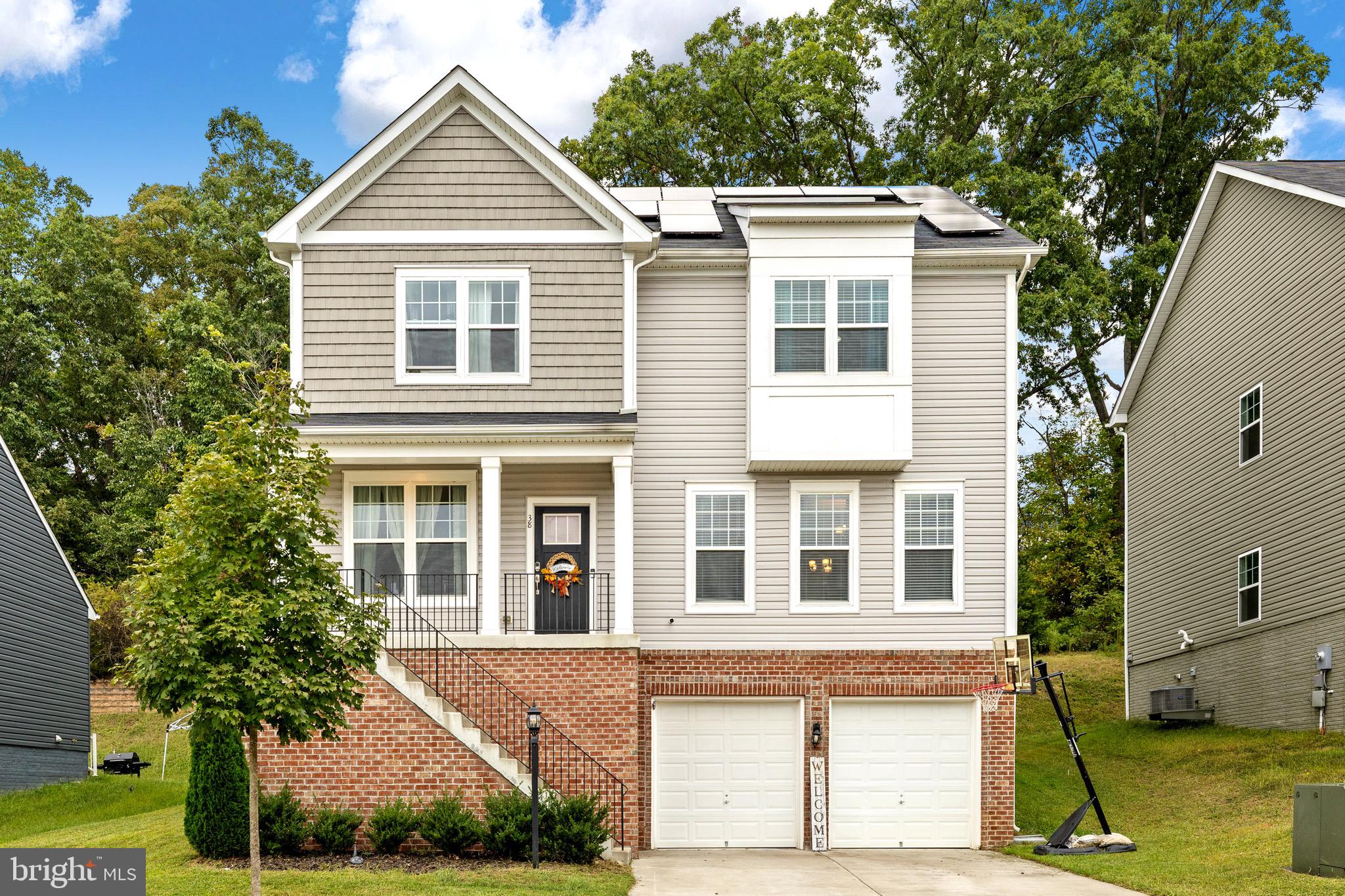 38 Clear Spring Ln