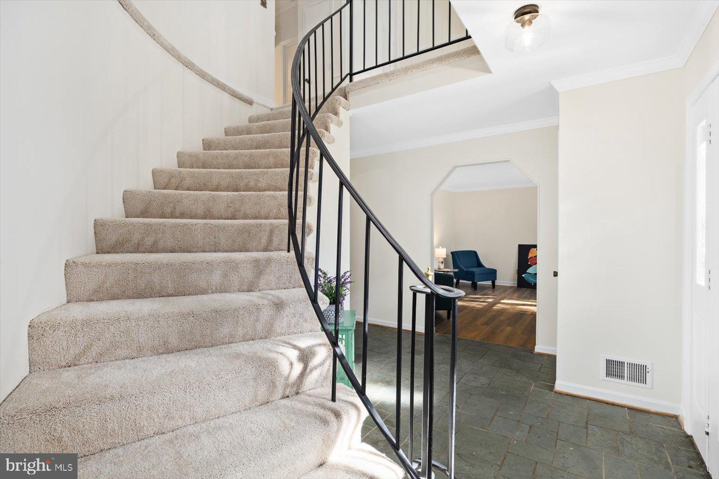 1038 Aquia Dr
