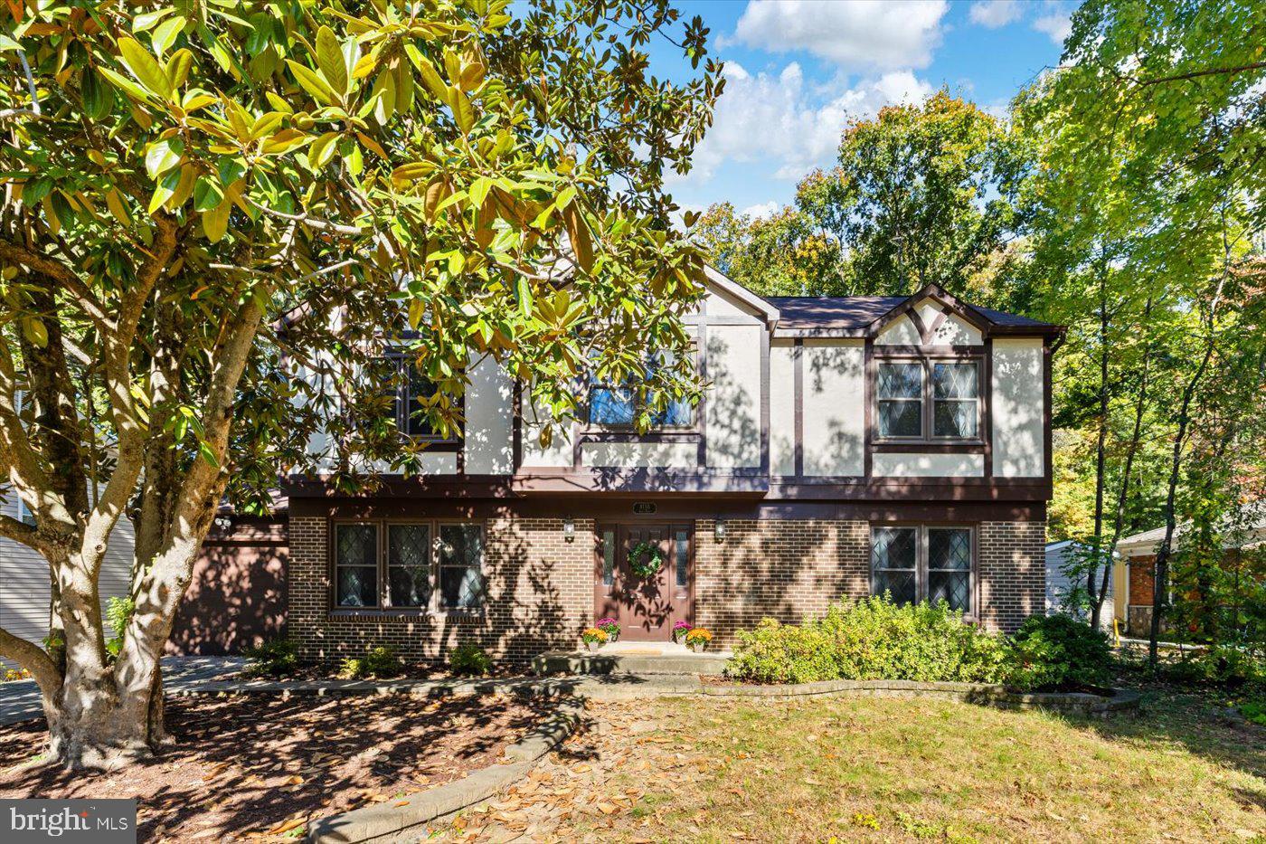 1038 Aquia Dr