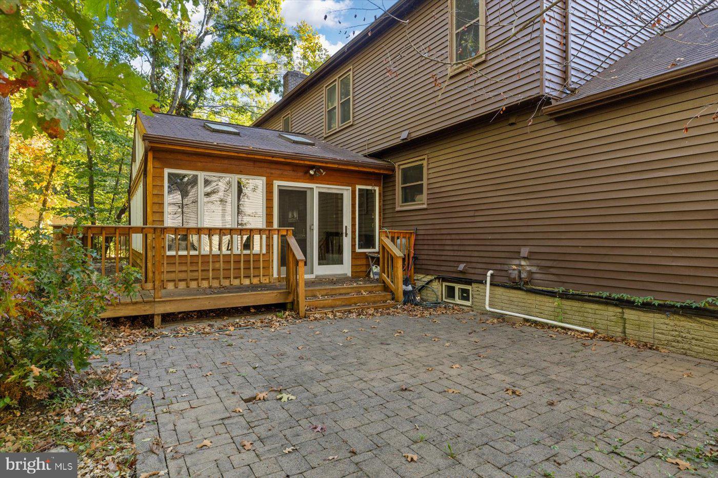 1038 Aquia Dr