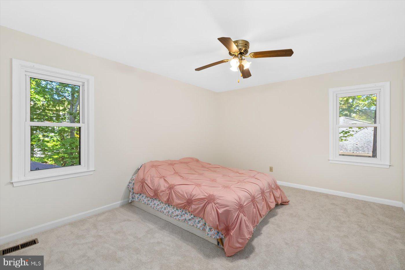 1038 Aquia Dr