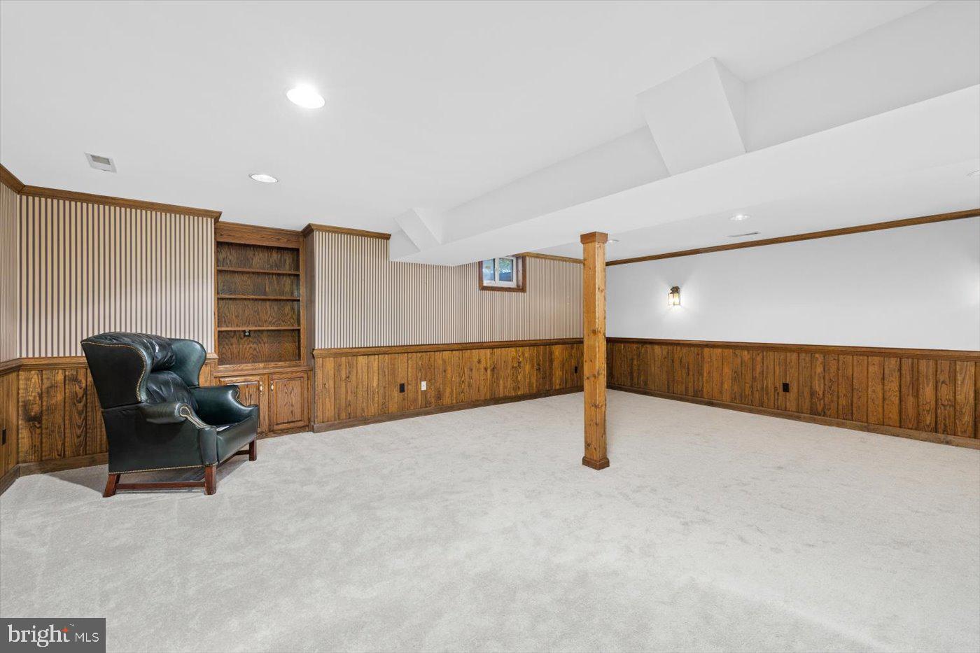 1038 Aquia Dr