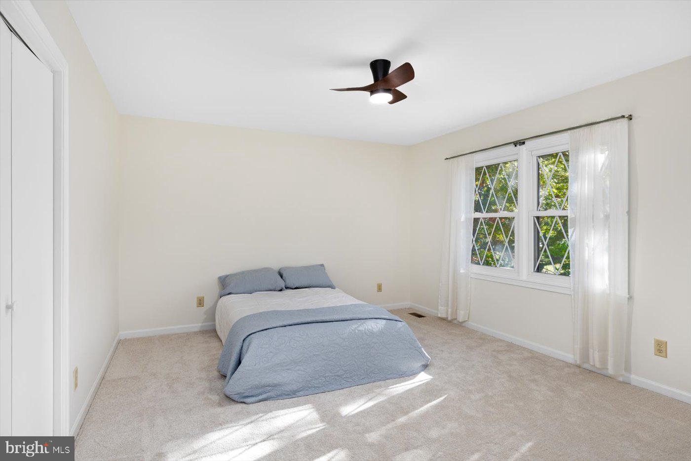 1038 Aquia Dr