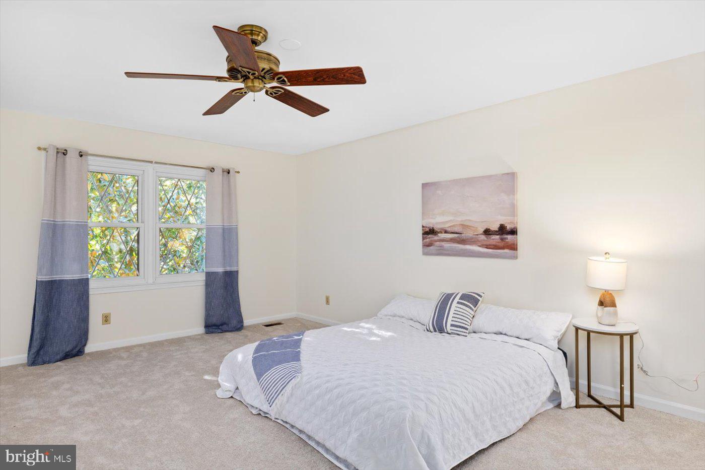 1038 Aquia Dr