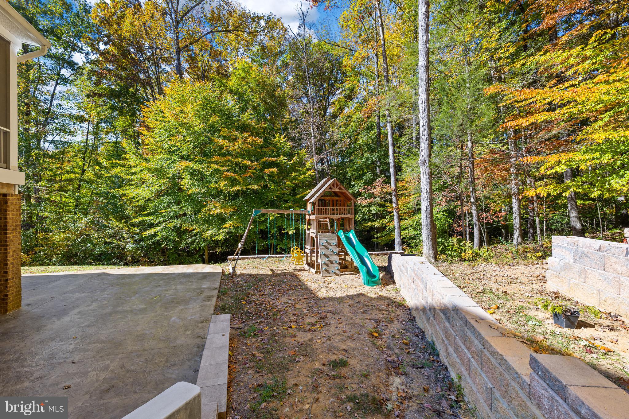 90 Herdmont Dr