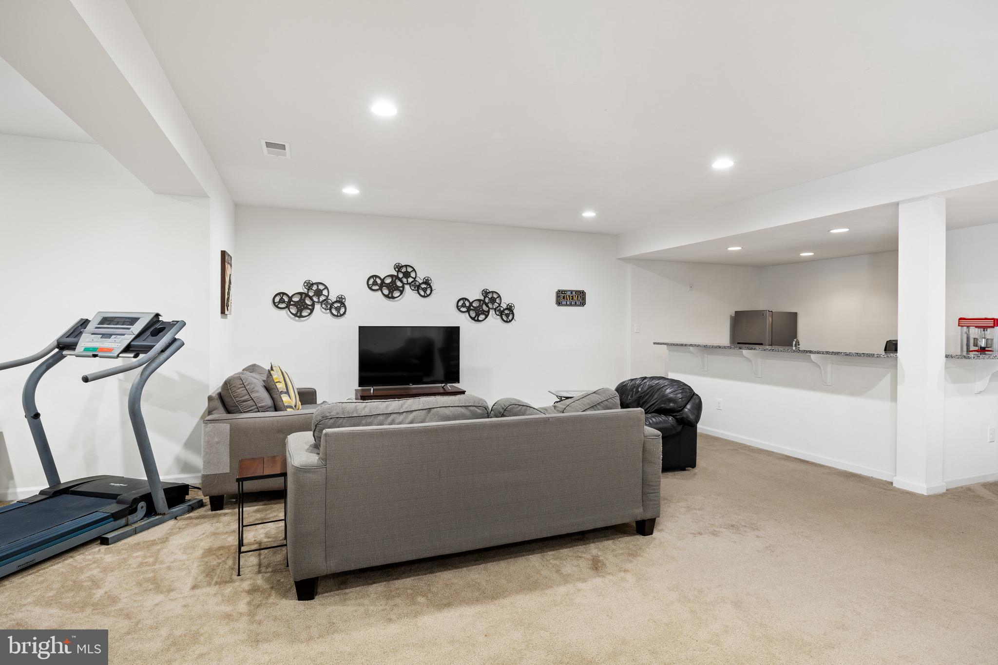 90 Herdmont Dr