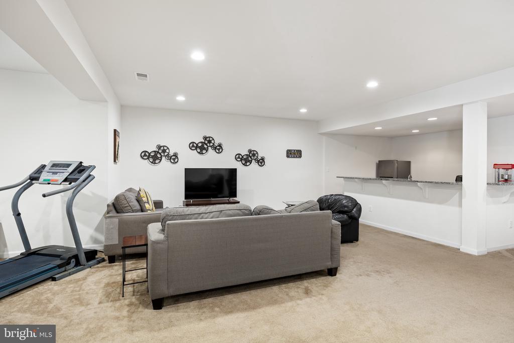 90 Herdmont Dr