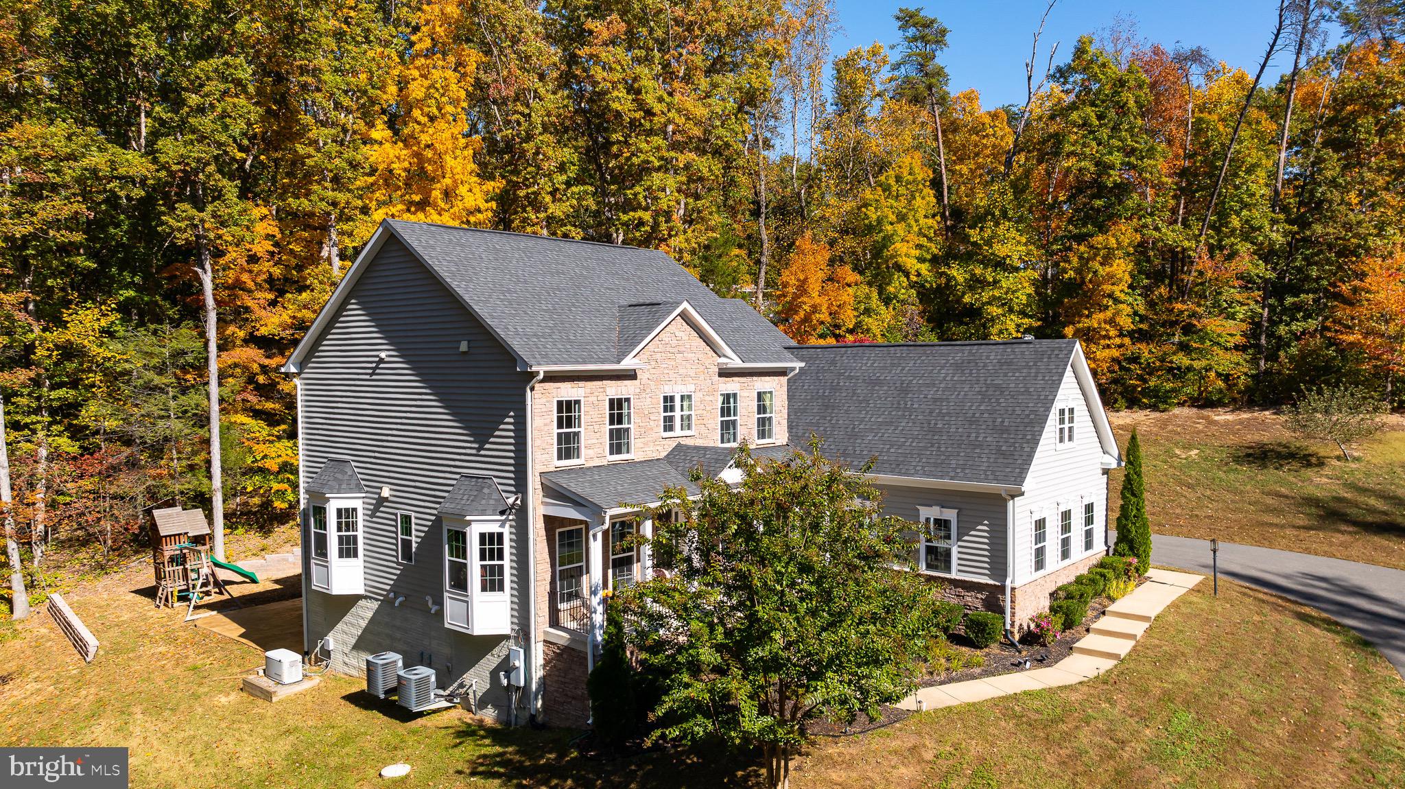 90 Herdmont Dr