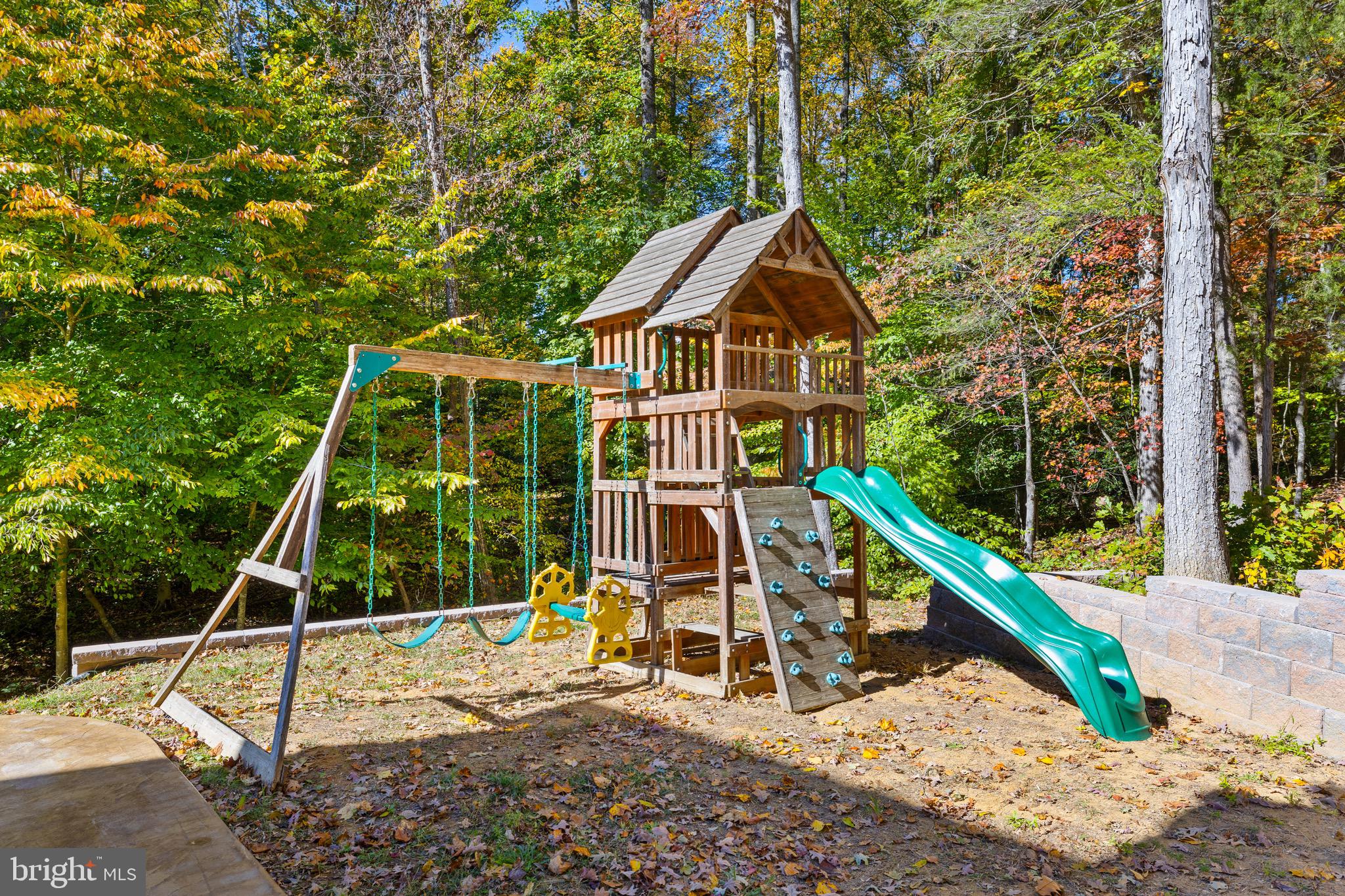 90 Herdmont Dr