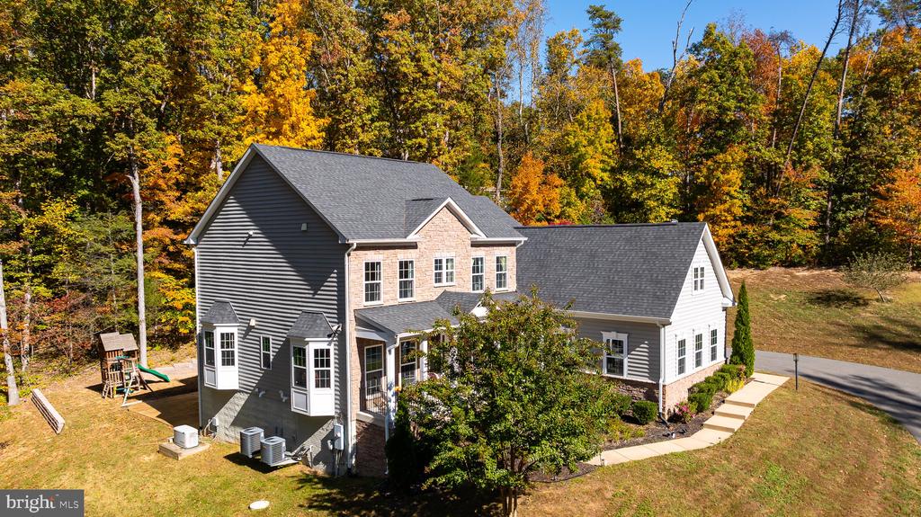 90 Herdmont Dr