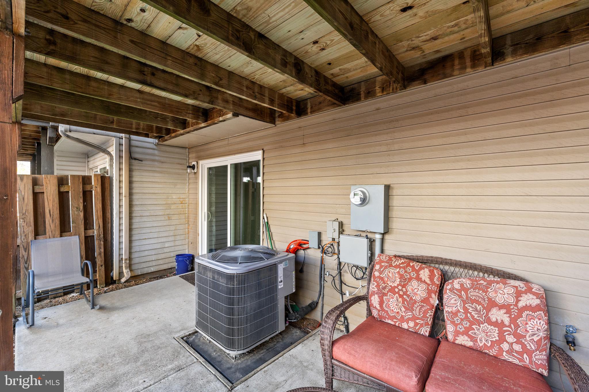 109 Barrows Ct