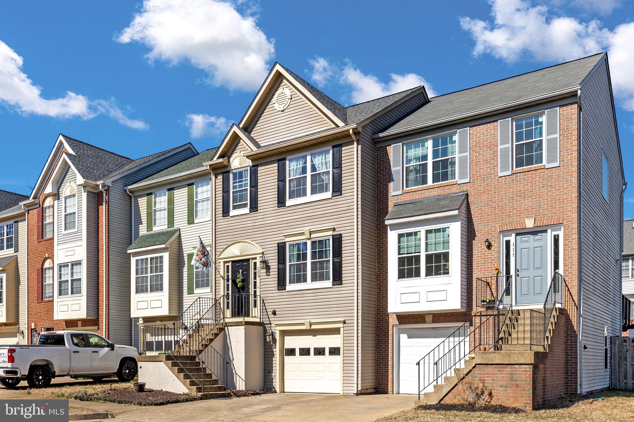 109 Barrows Ct
