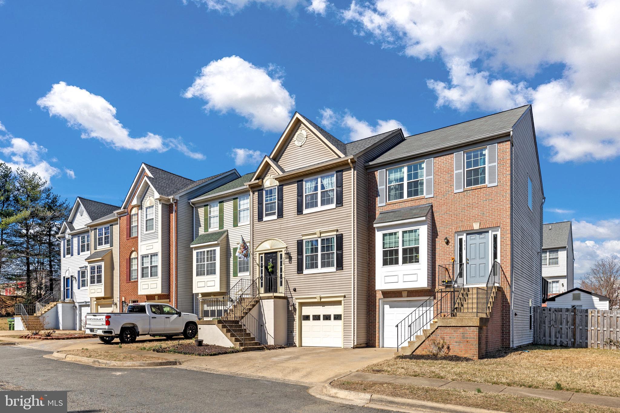 109 Barrows Ct