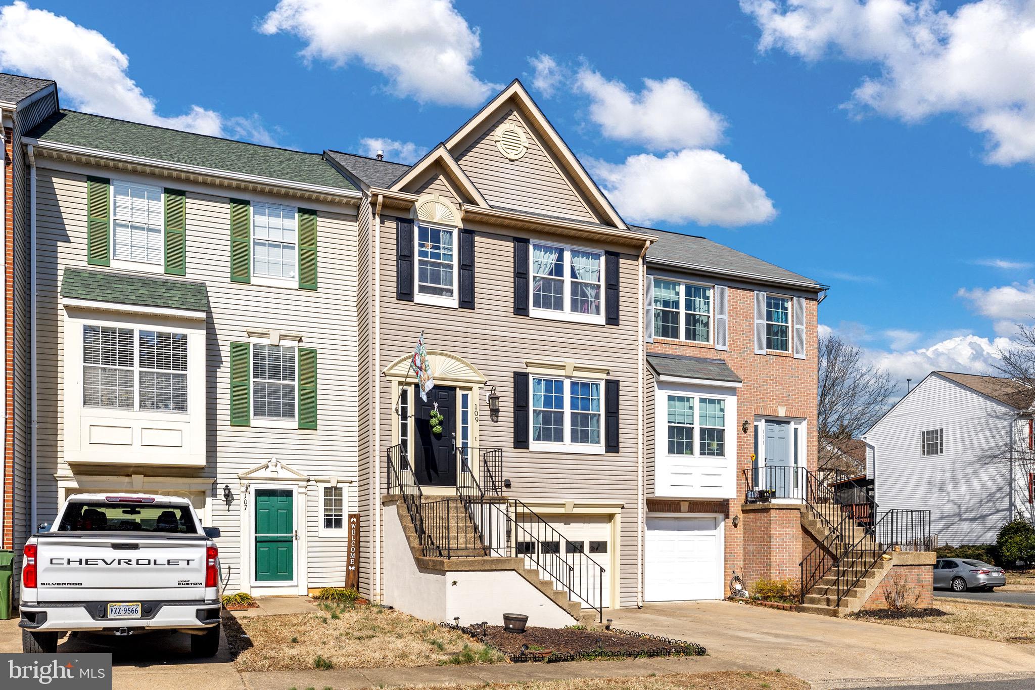 109 Barrows Ct