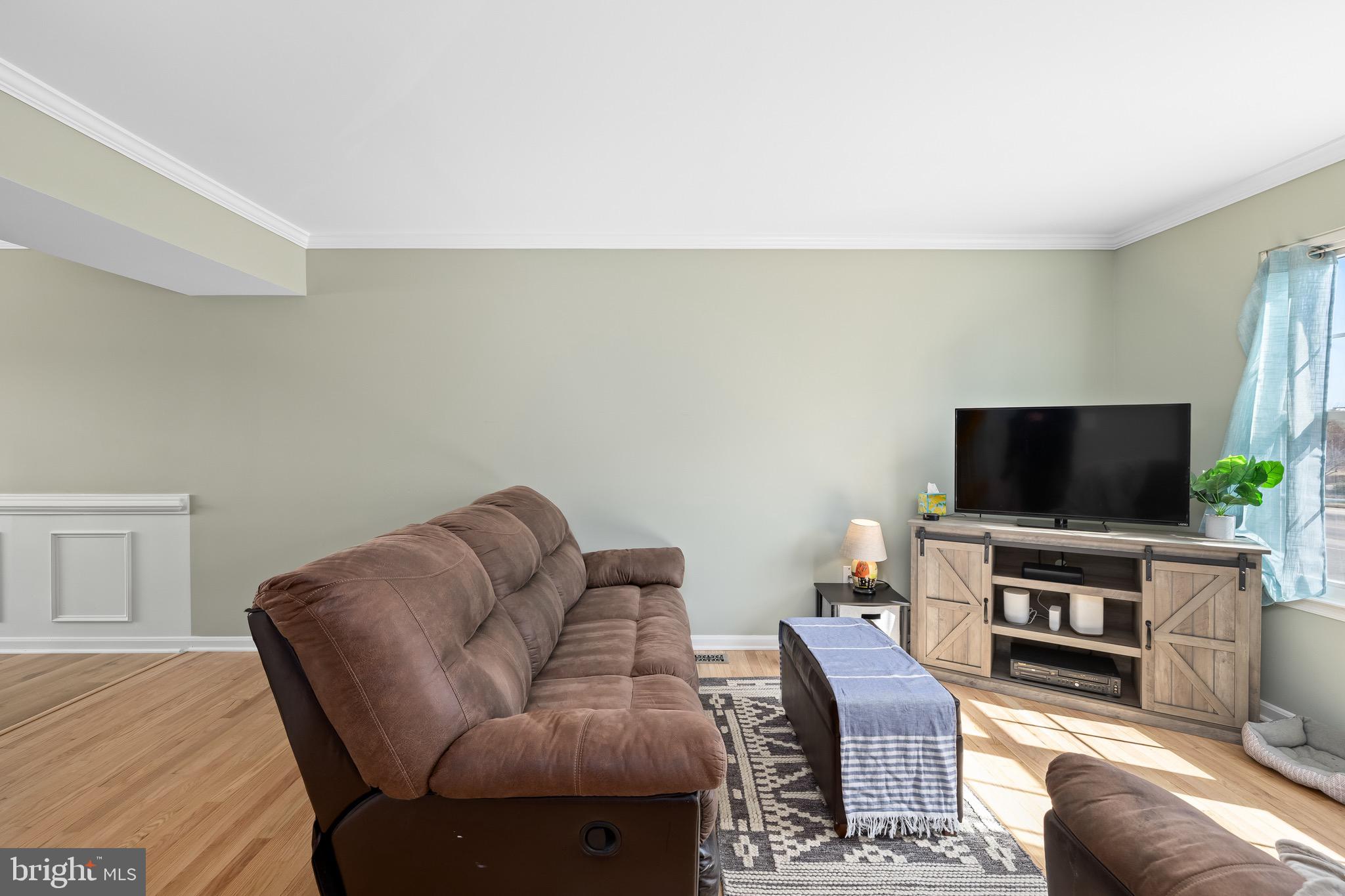 109 Barrows Ct