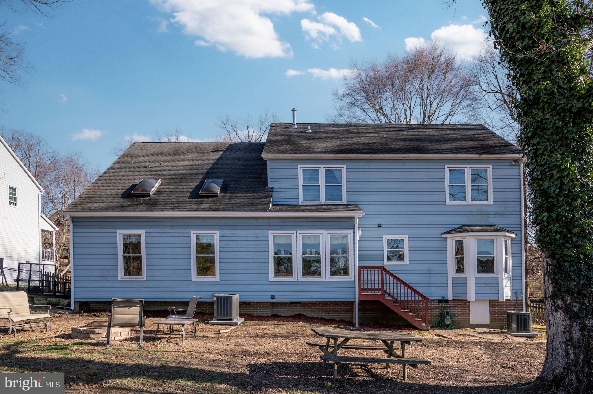 48 Cornwallis Dr
