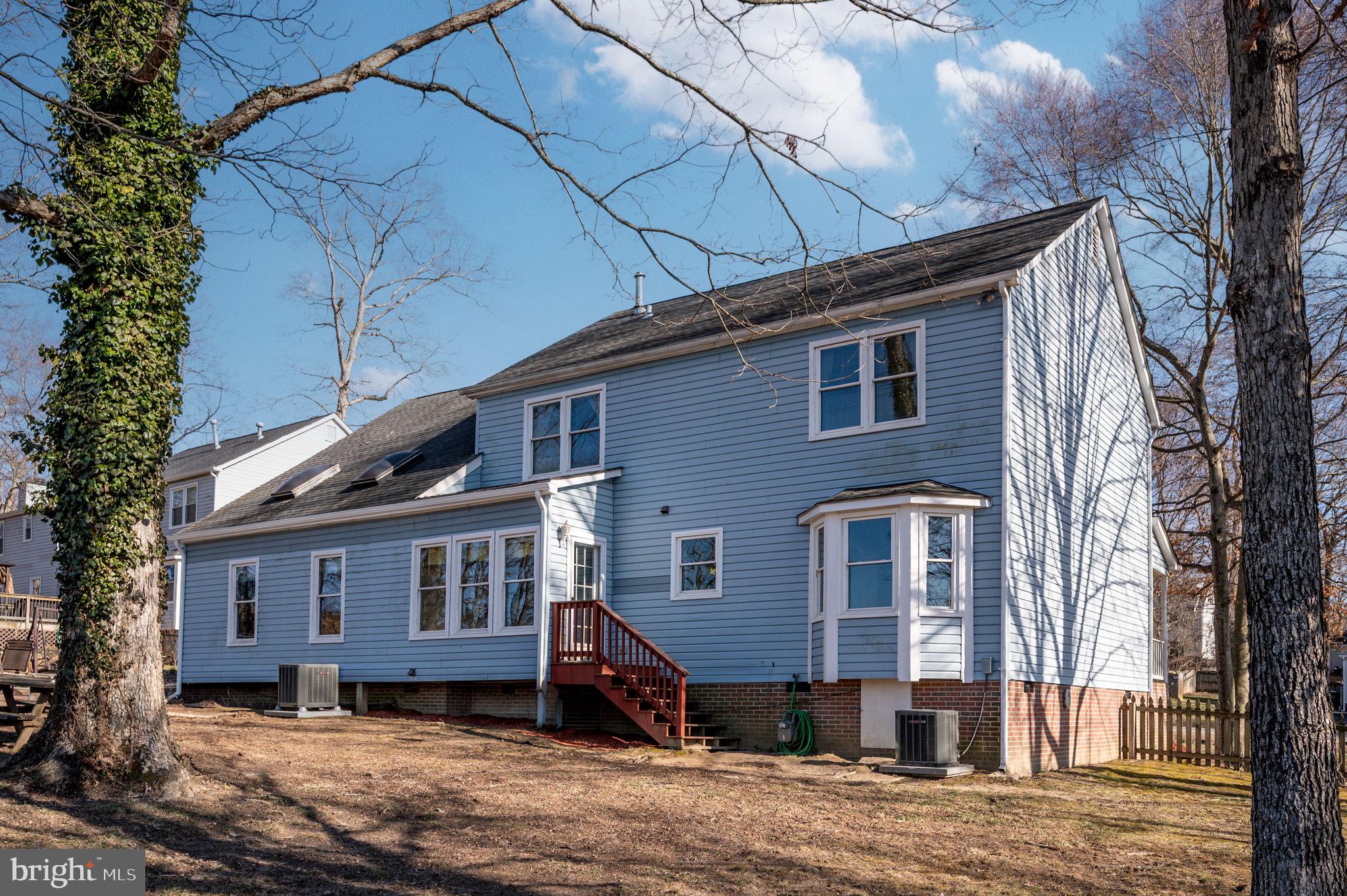 48 Cornwallis Dr
