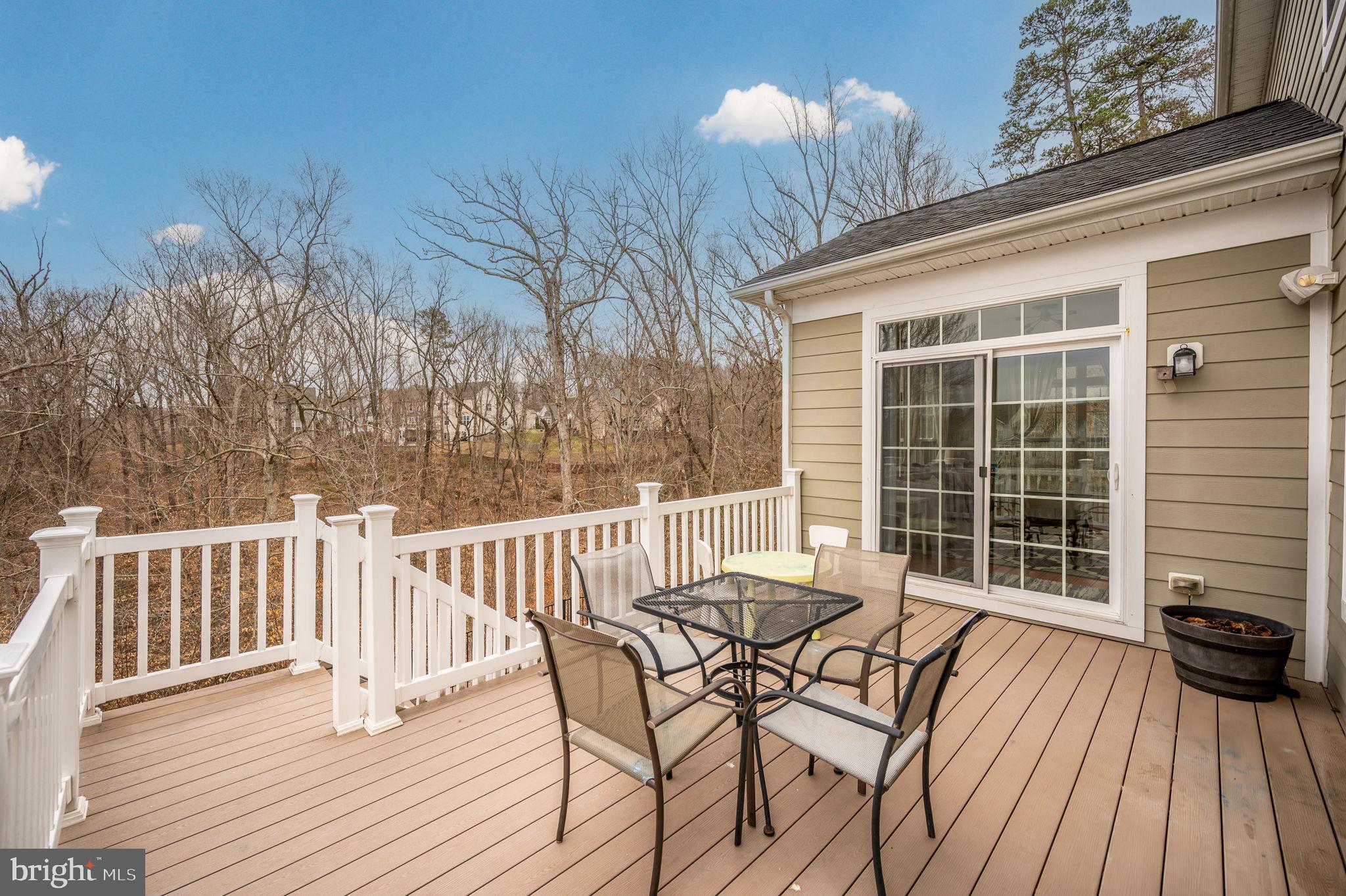 33 Darden Ct