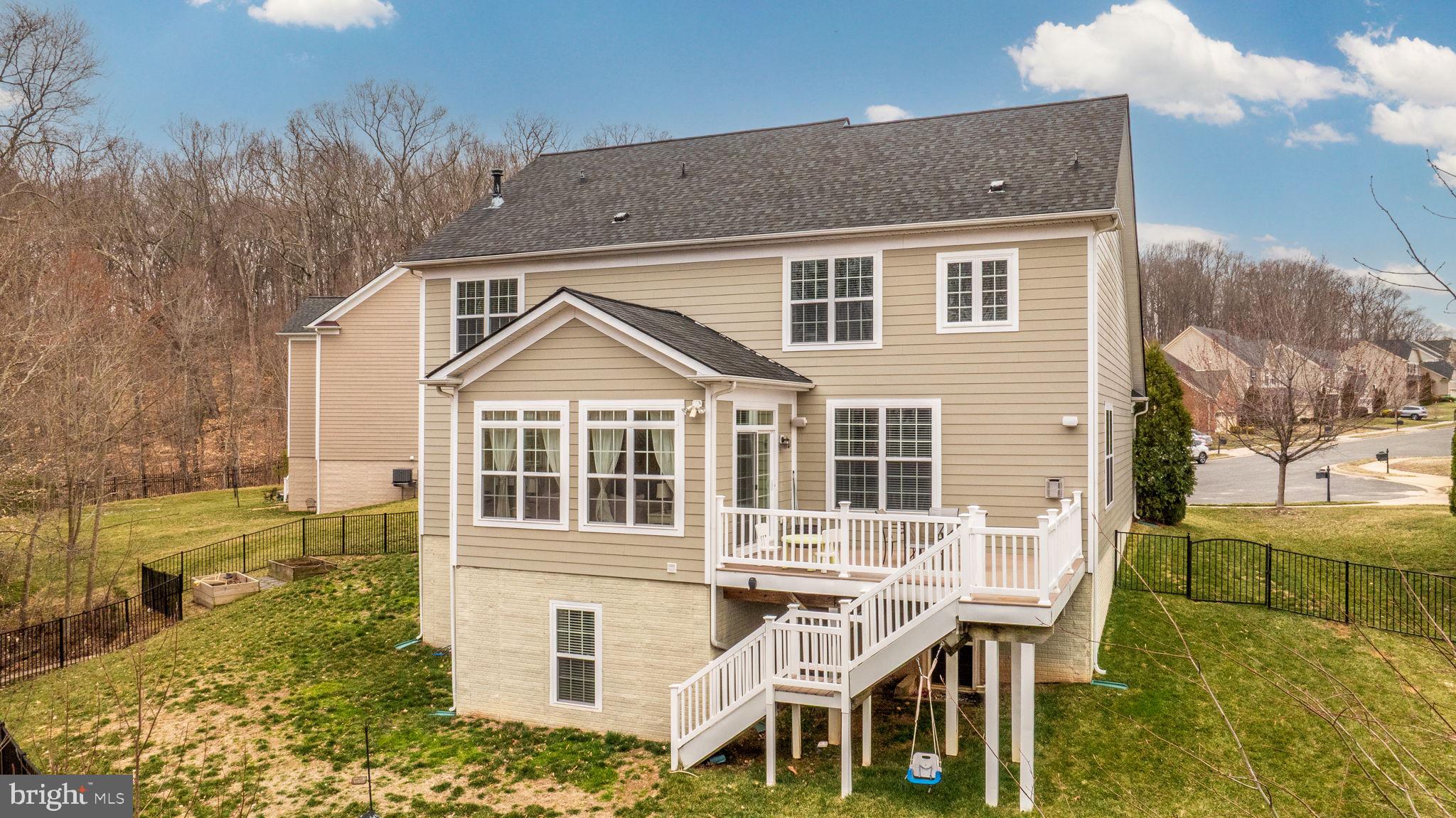 33 Darden Ct