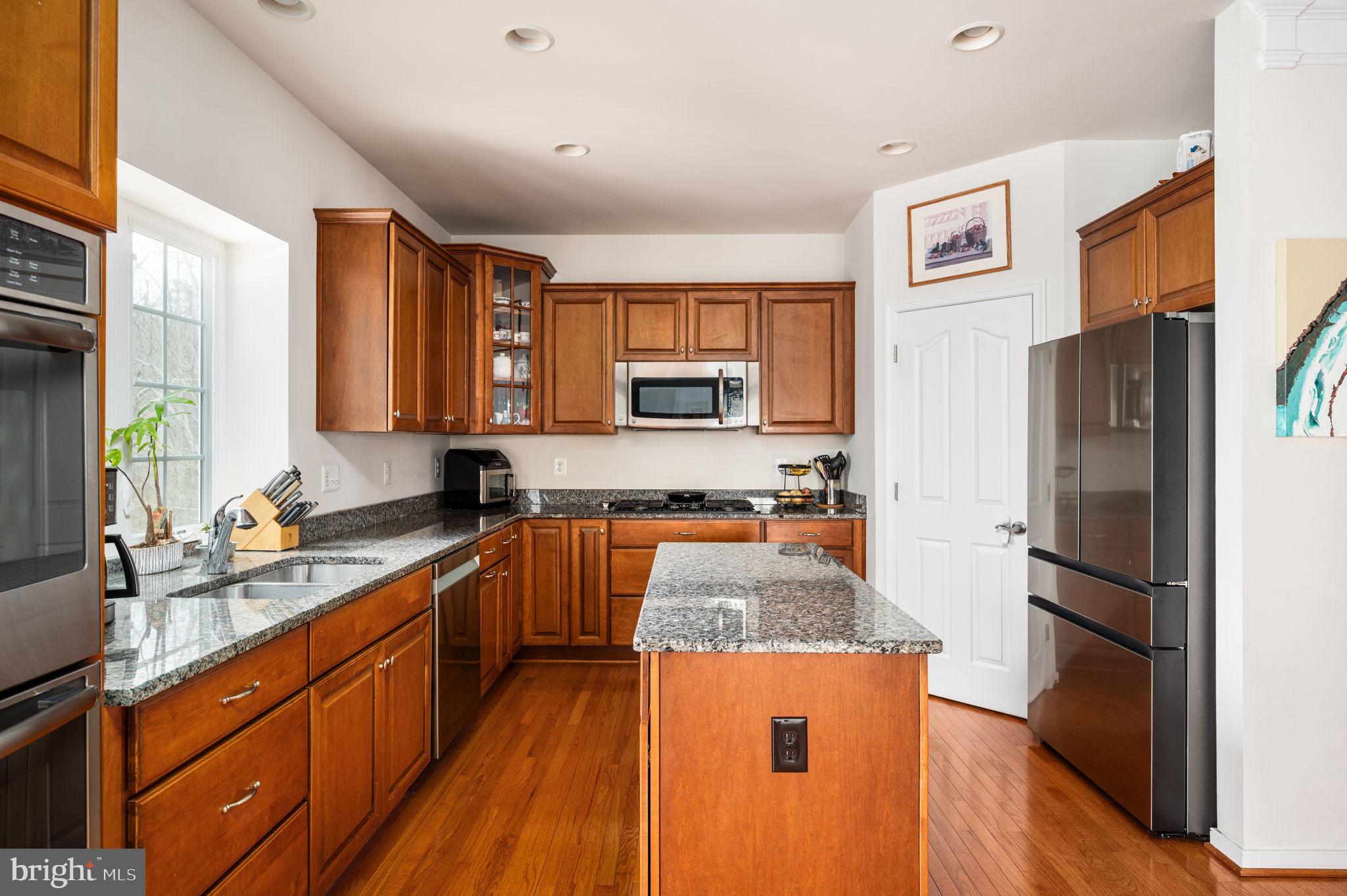 33 Darden Ct