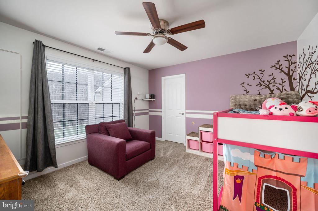 33 Darden Ct