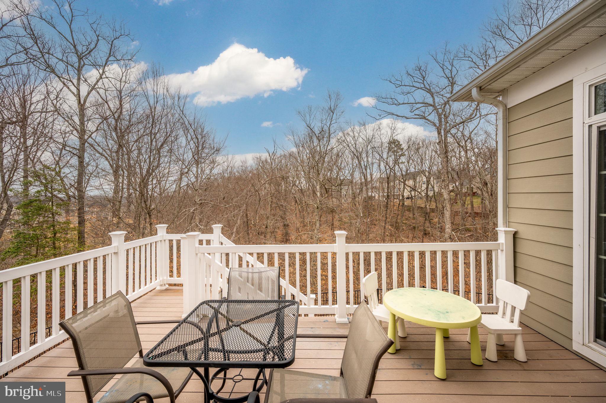 33 Darden Ct