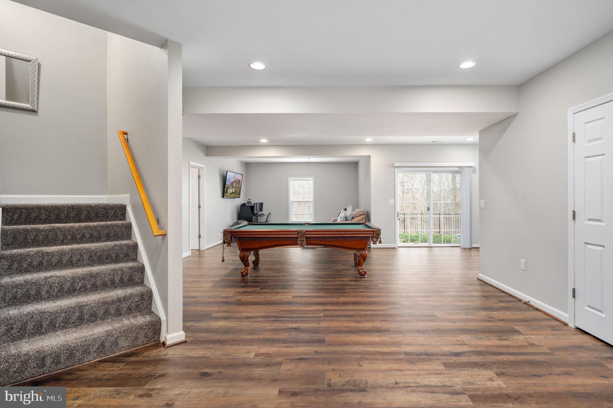 33 Darden Ct