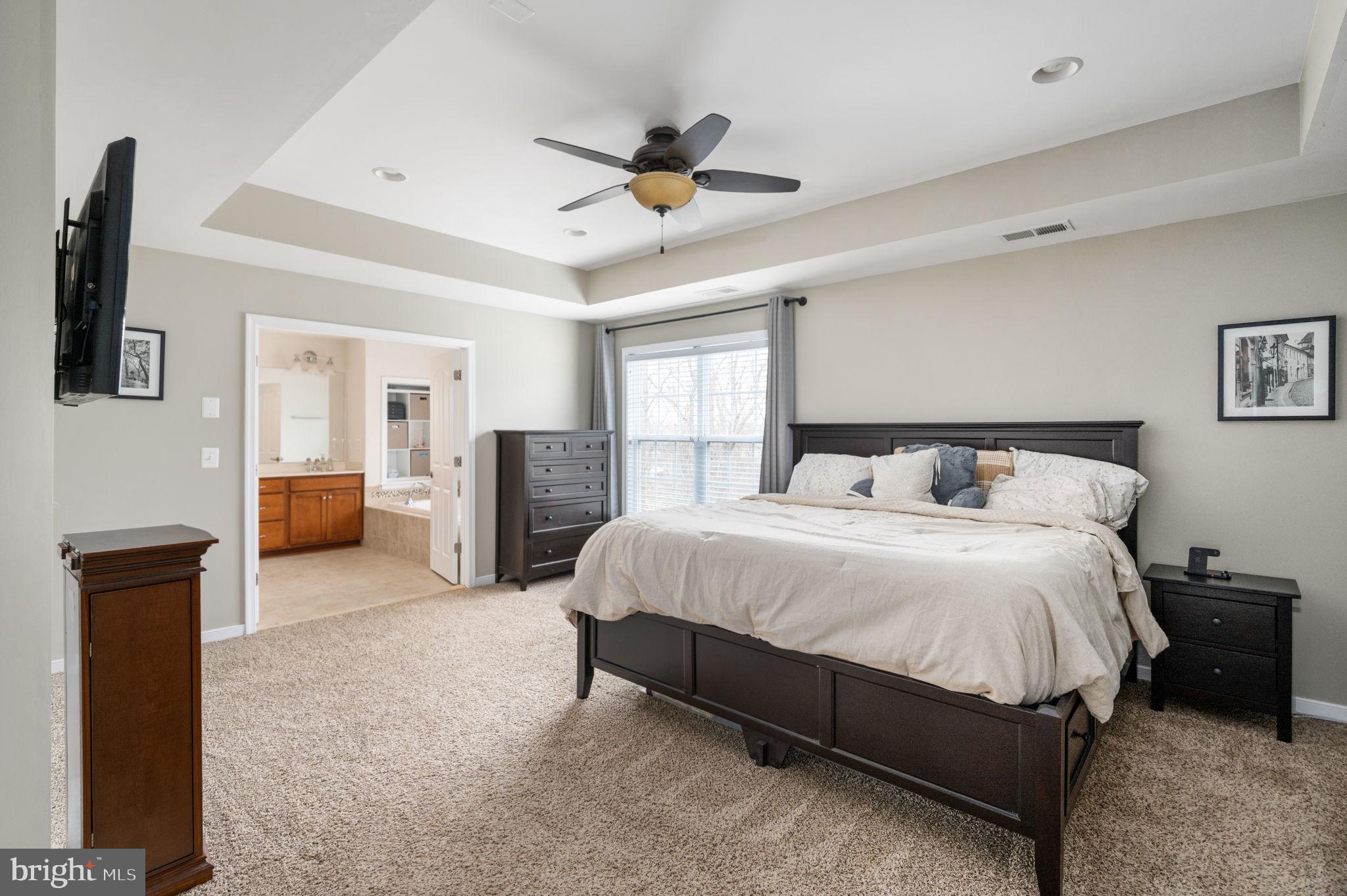 33 Darden Ct