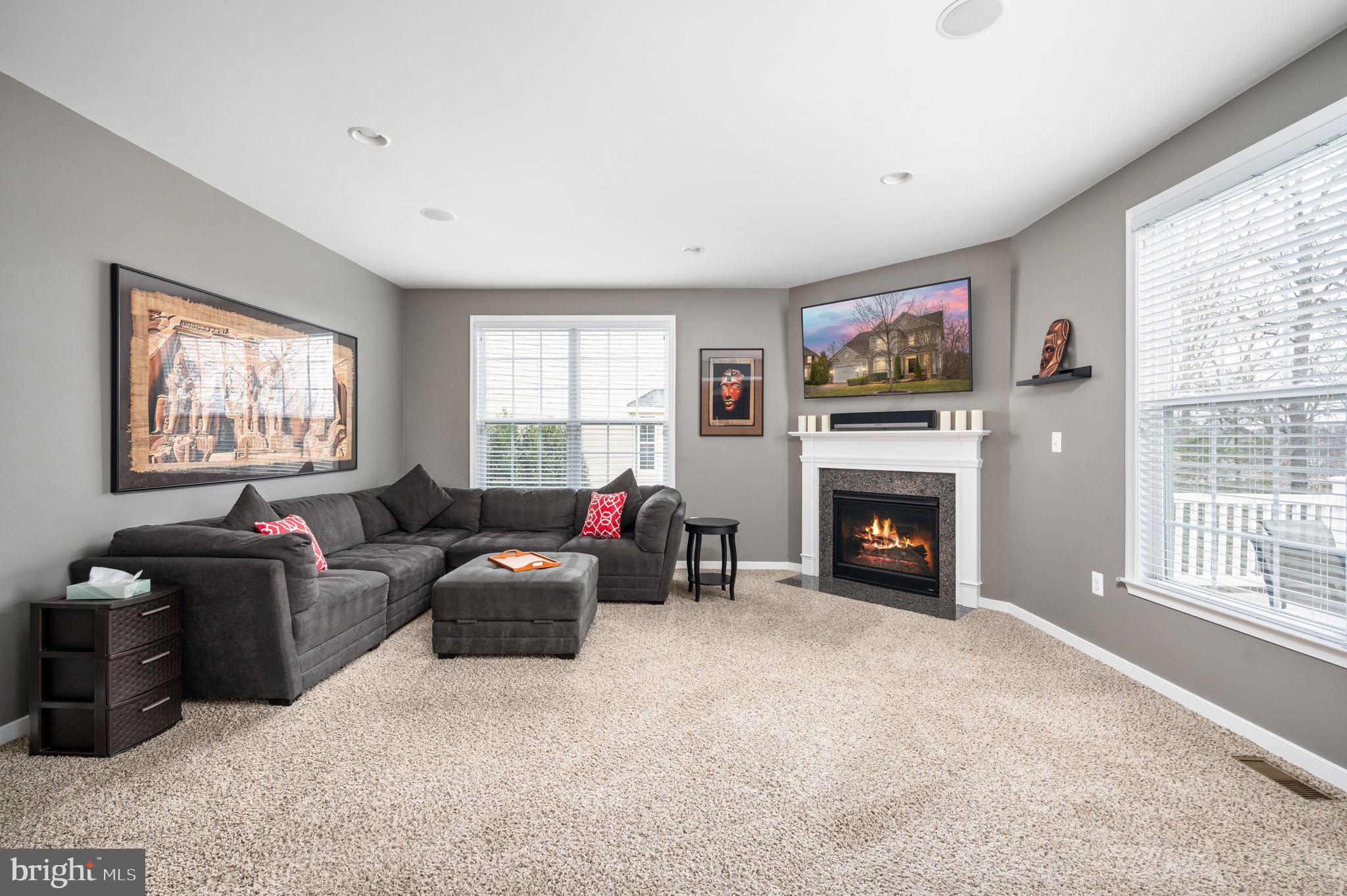33 Darden Ct