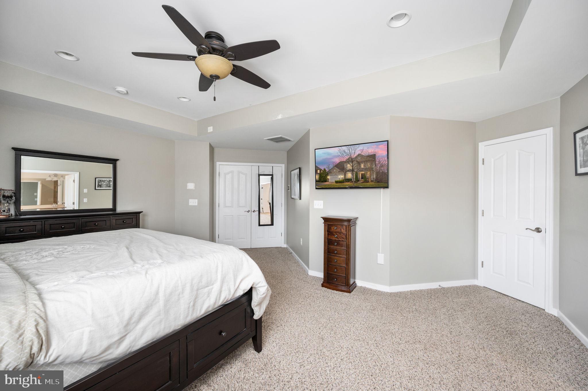 33 Darden Ct
