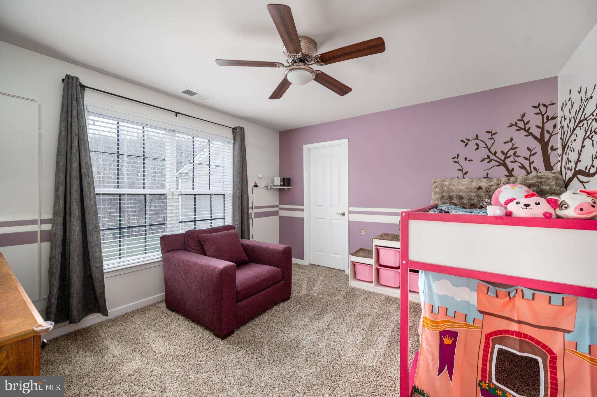 33 Darden Ct