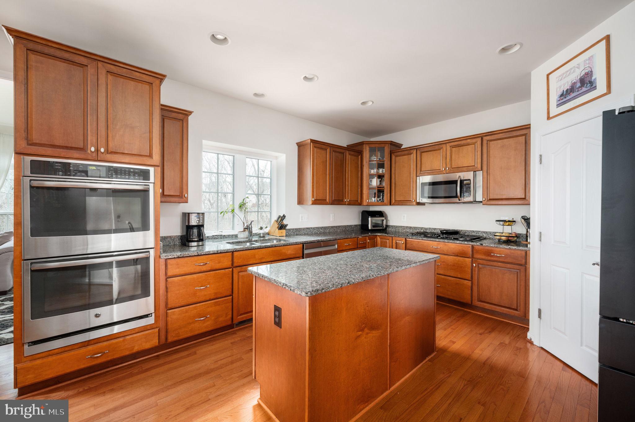 33 Darden Ct