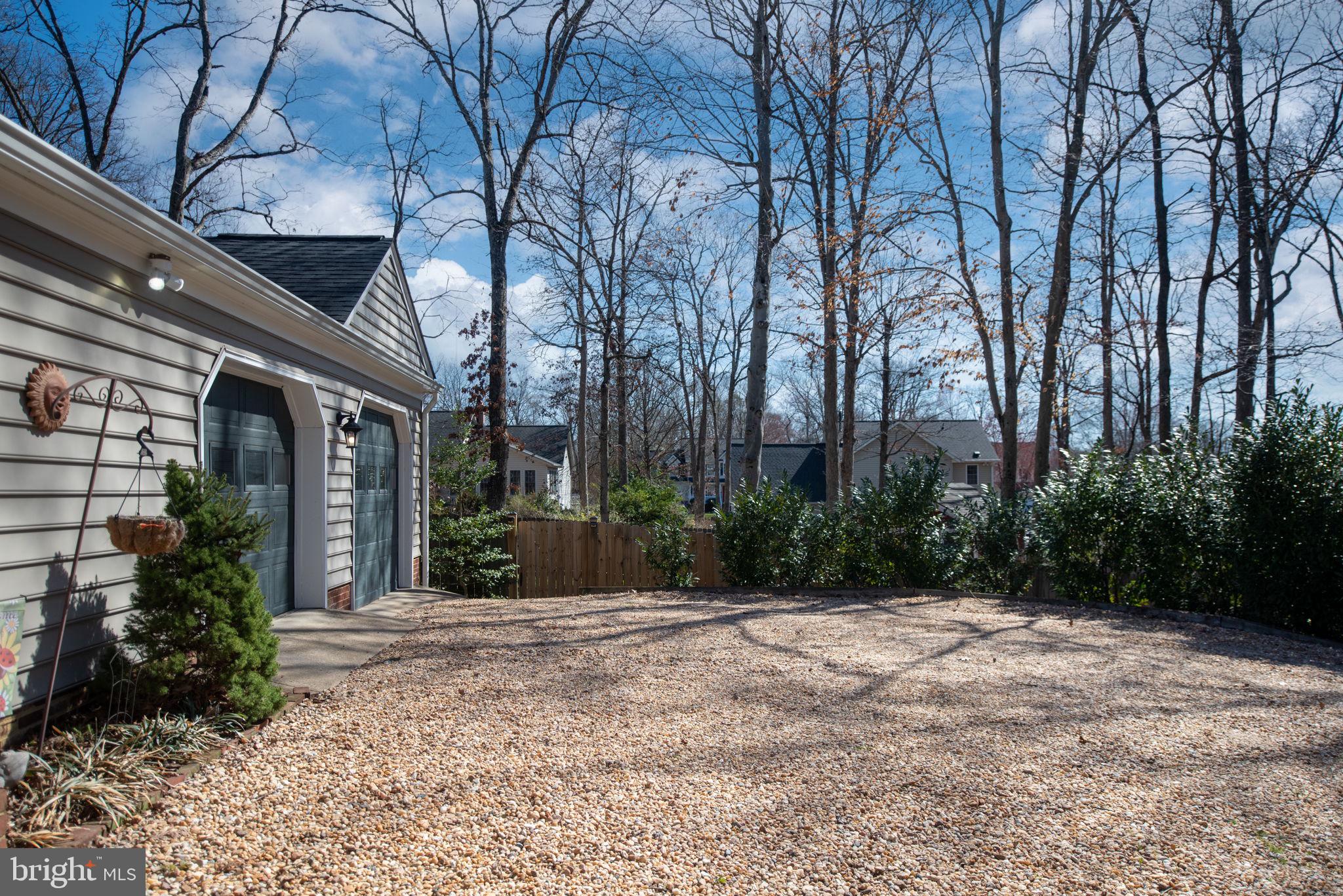 7 Hunters Ct
