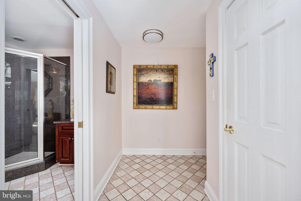 7 Hunters Ct