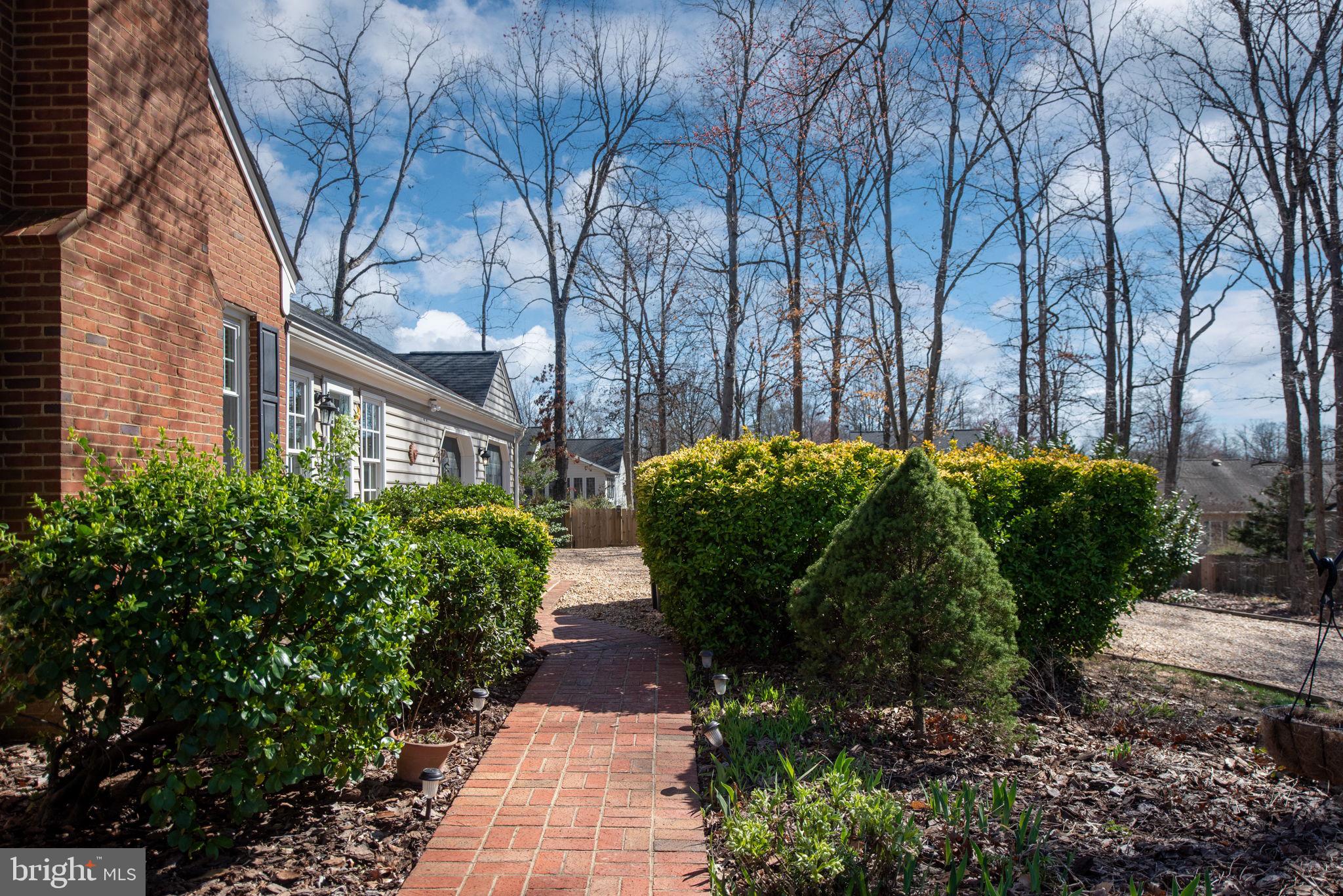 7 Hunters Ct