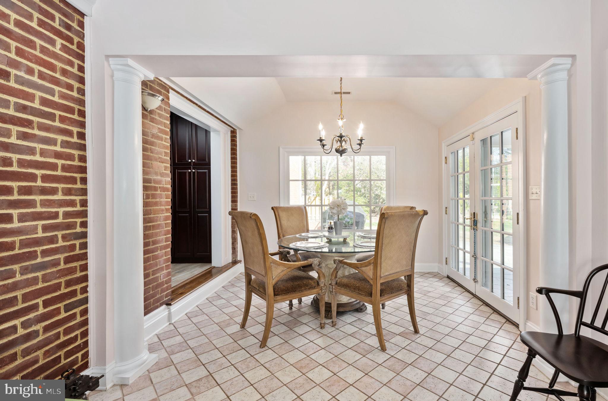 7 Hunters Ct