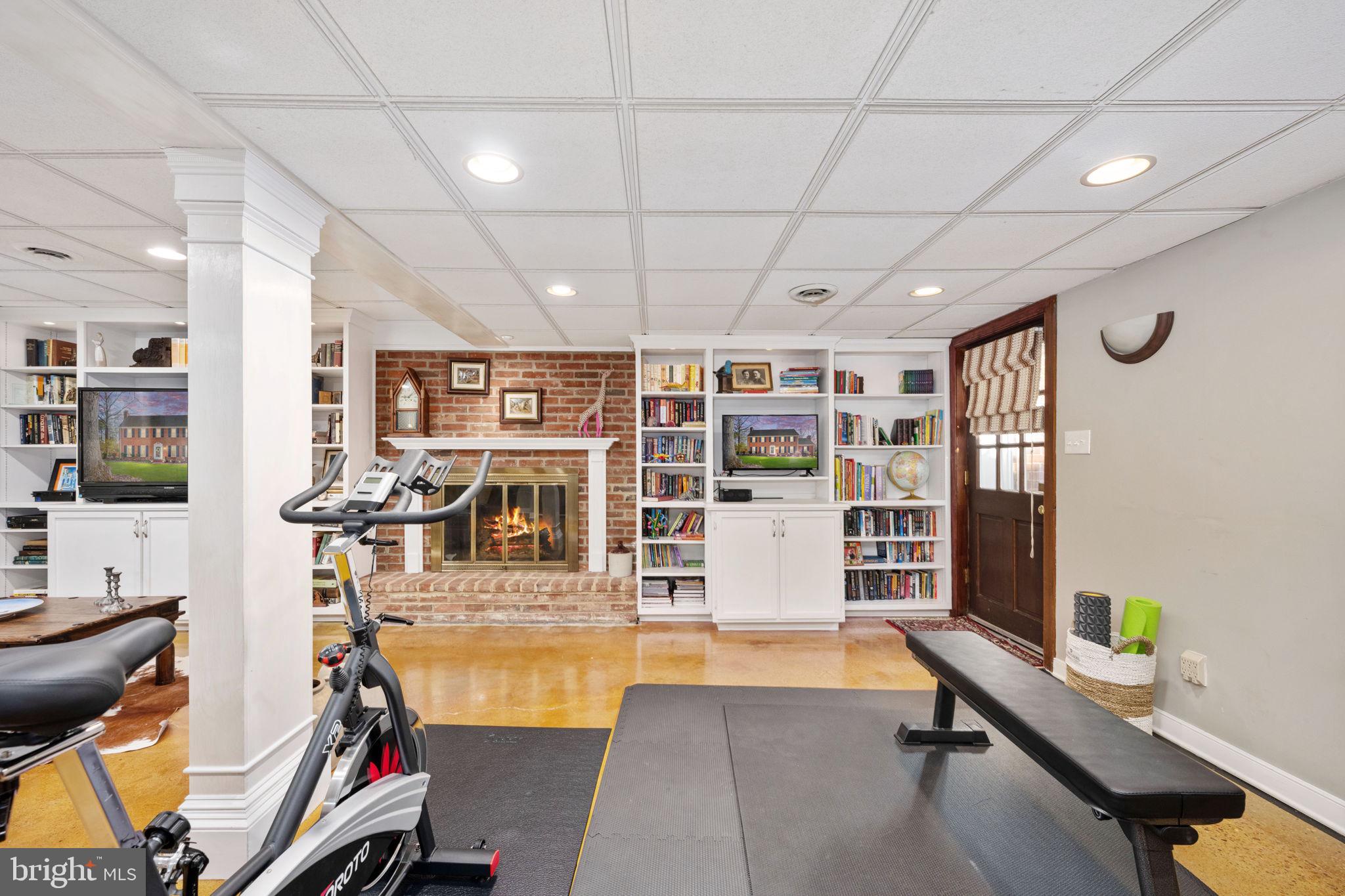 7 Hunters Ct