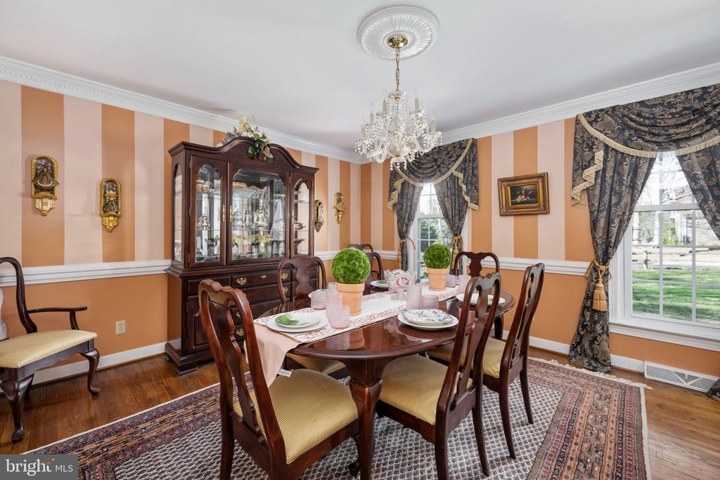 7 Hunters Ct