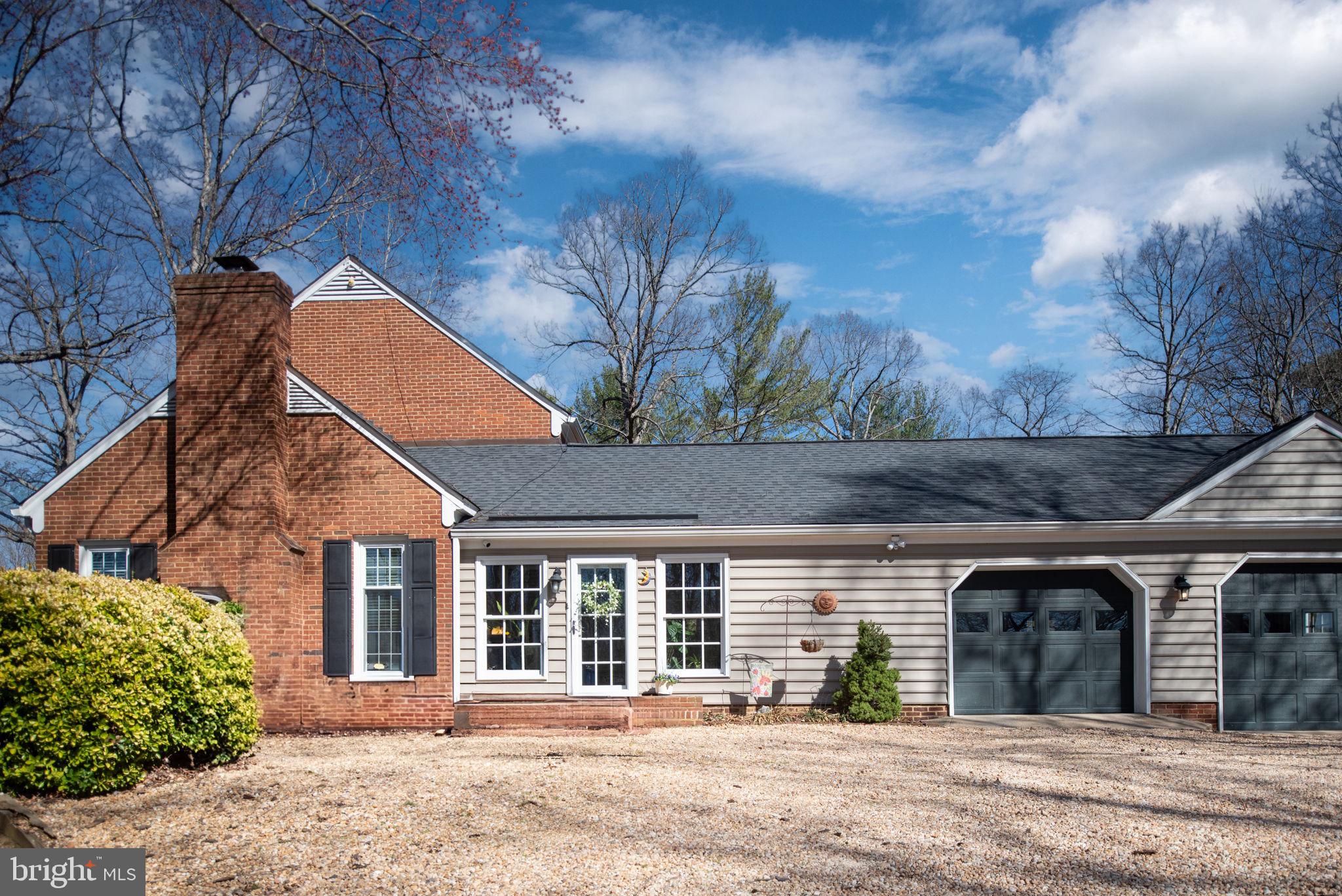 7 Hunters Ct