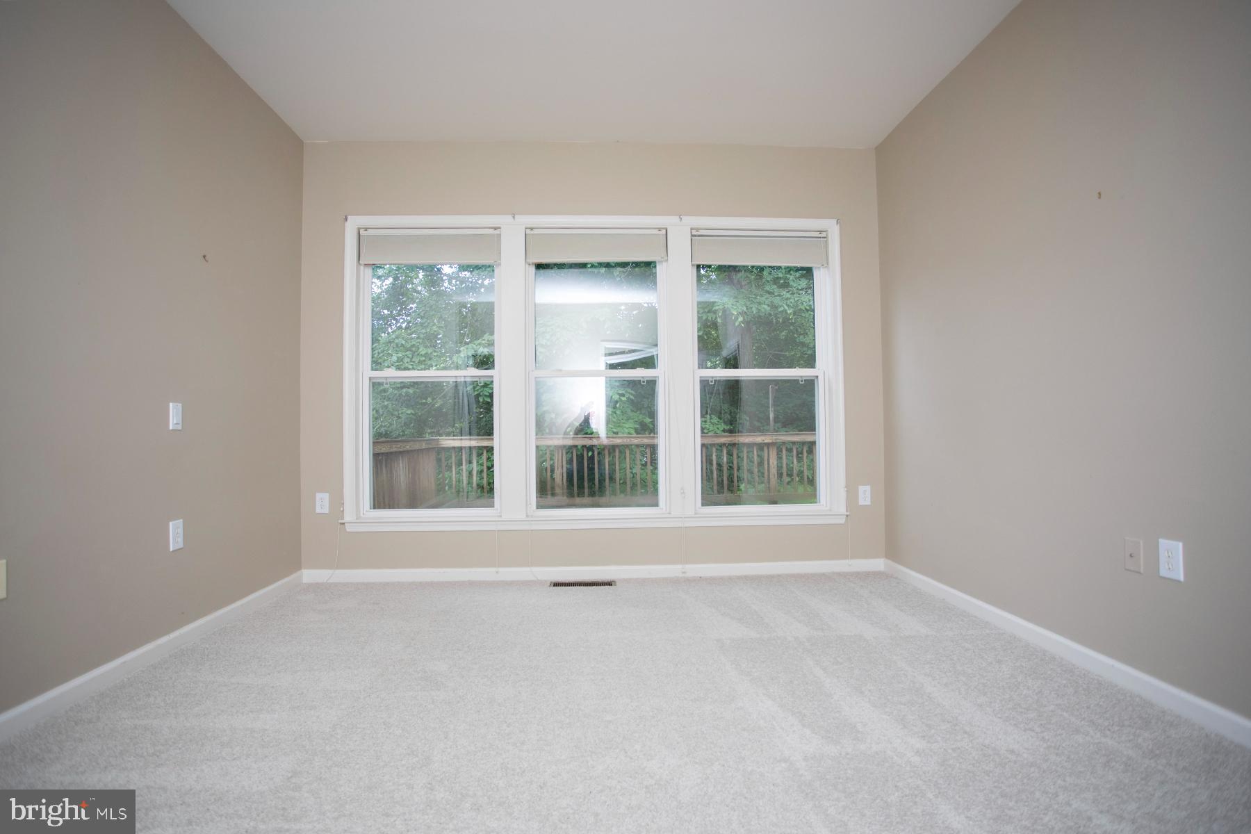 30 Dayton Cir