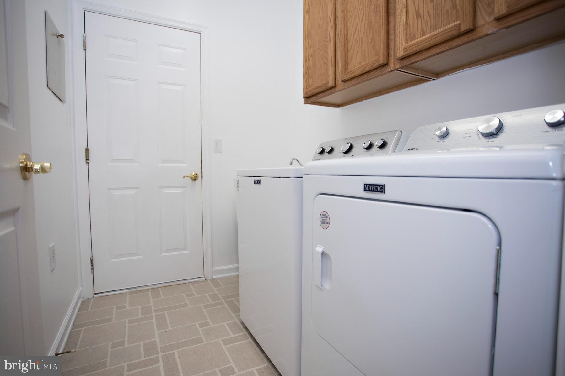 30 Dayton Cir