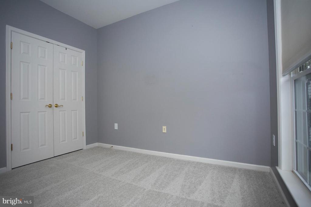 30 Dayton Cir