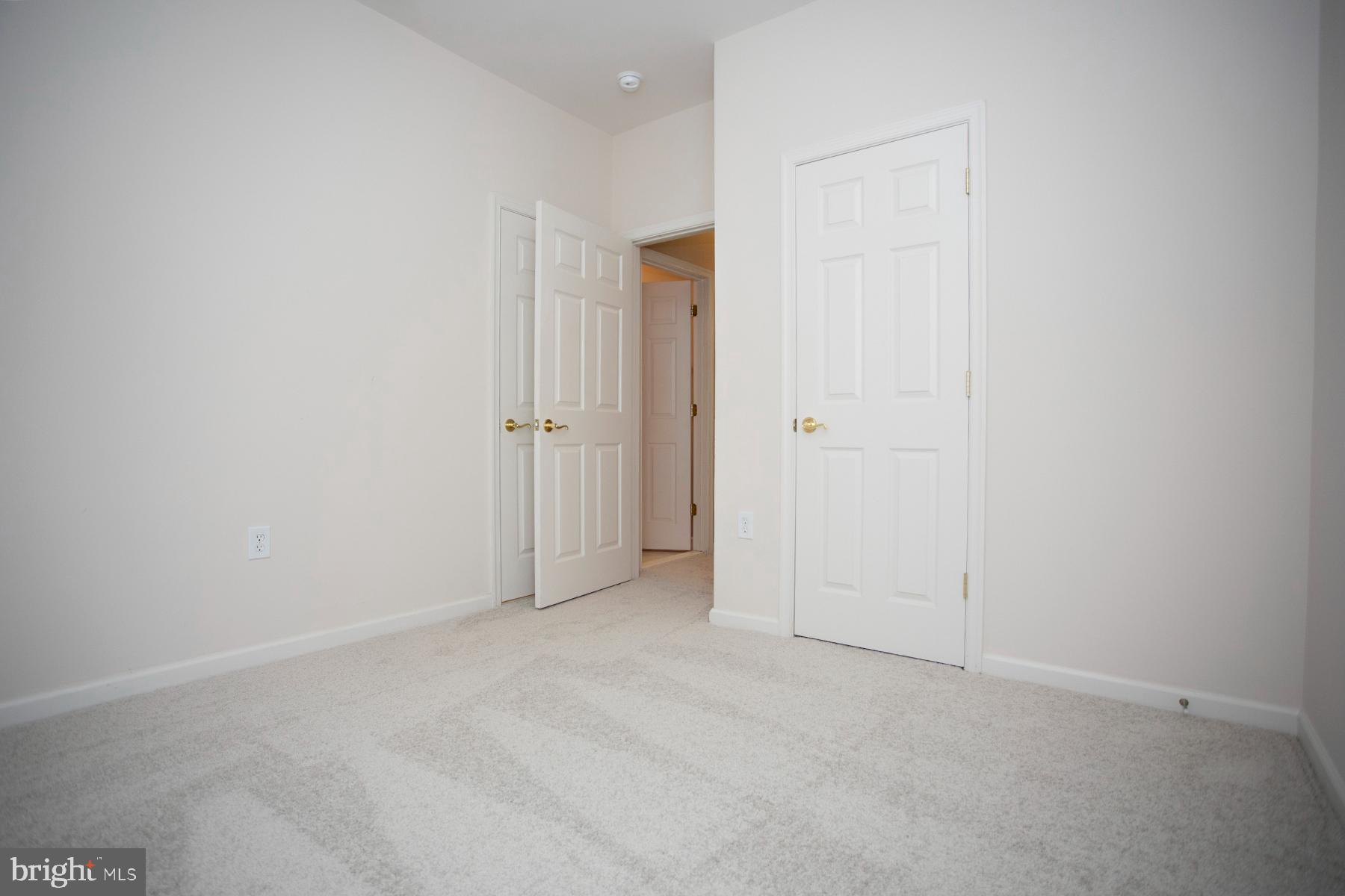 30 Dayton Cir