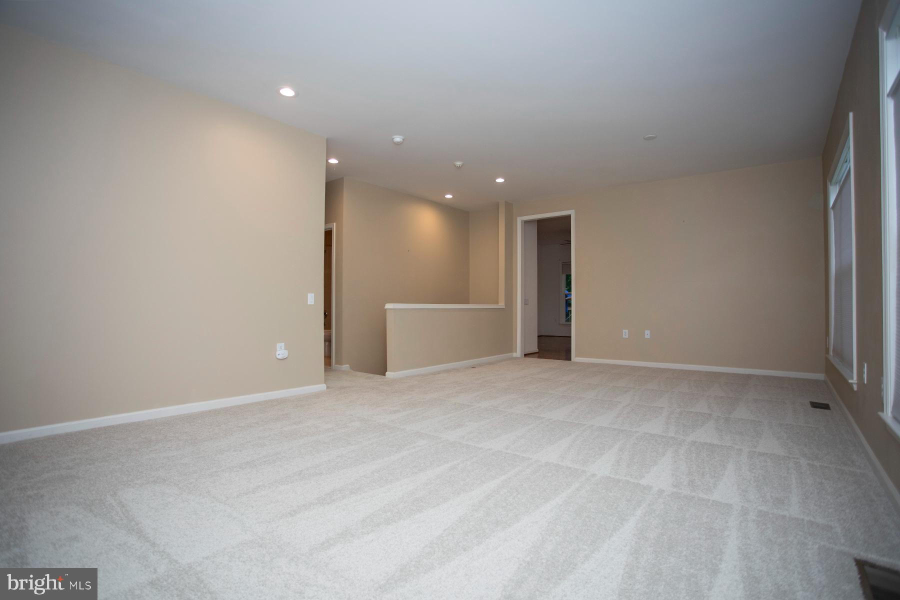 30 Dayton Cir