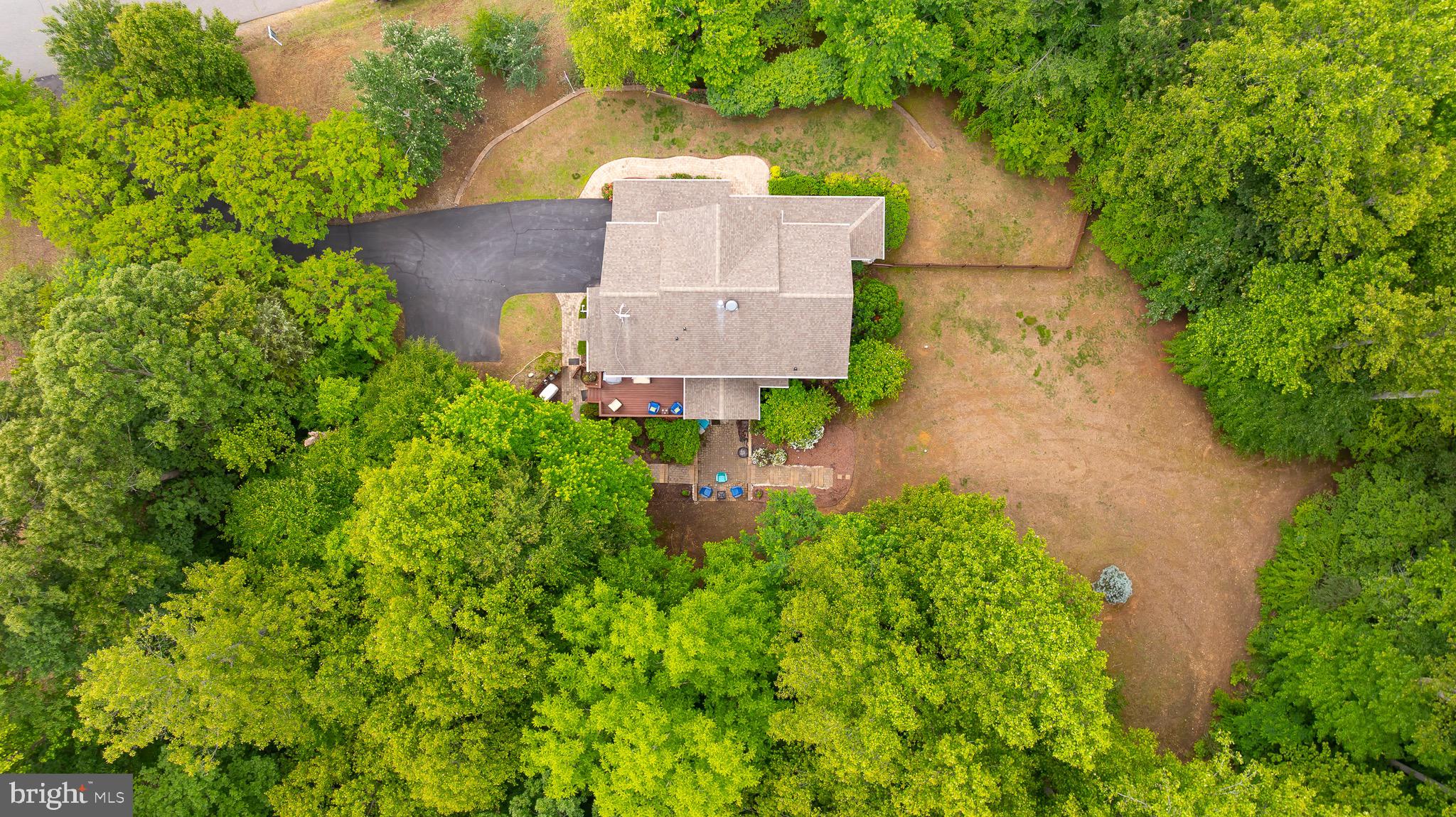 10 River Farm