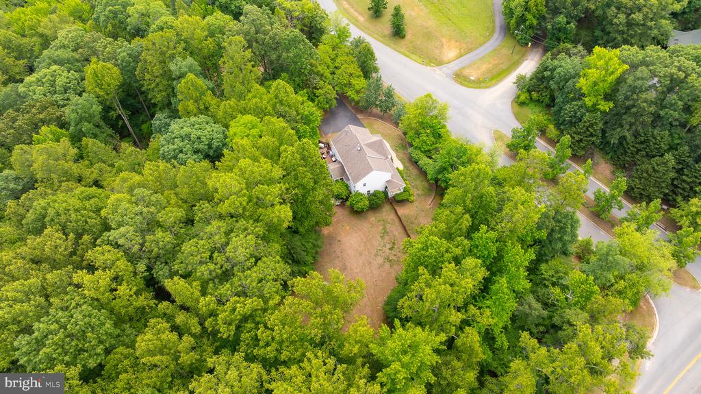 10 River Farm